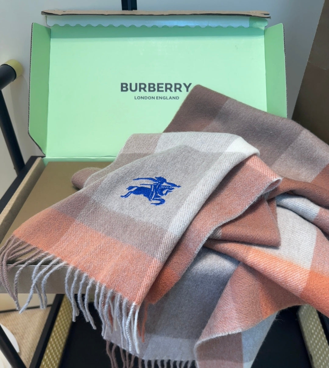 BURBERRY 26S SCARF 180CM IN CASHMERE 207631