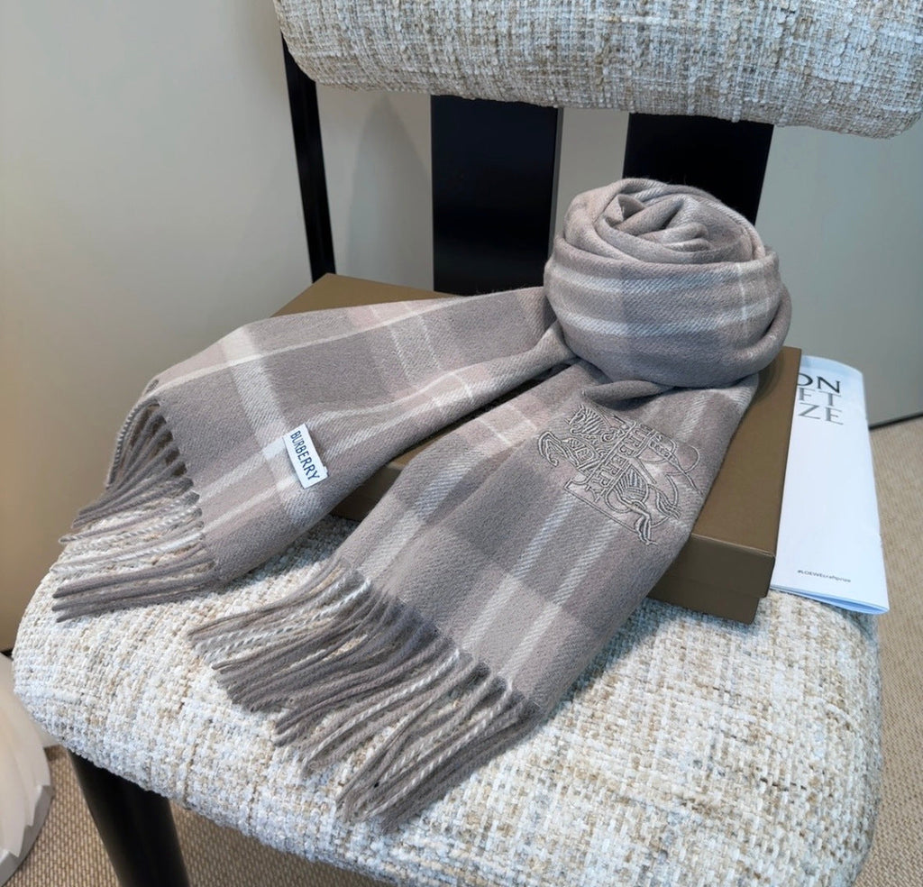 BURBERRY 26S SCARF 180CM IN CASHMERE 207638