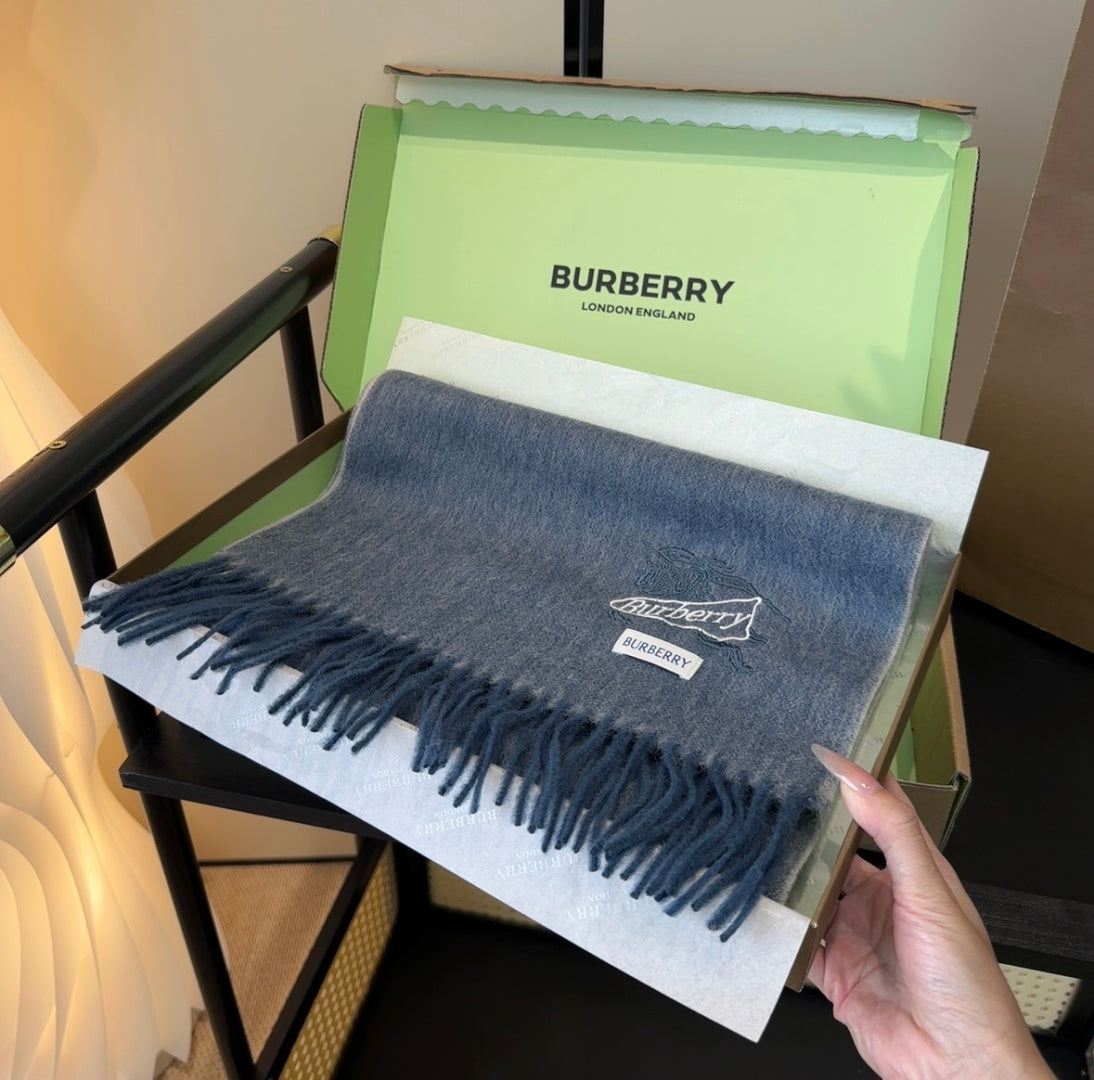 BURBERRY 26S SCARF 180CM IN CASHMERE 207842