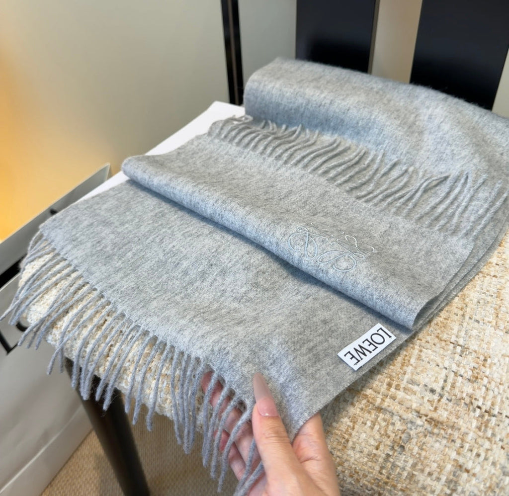 LOEWE 26S SCARF 180 IN CASHMERE WOOL 207844