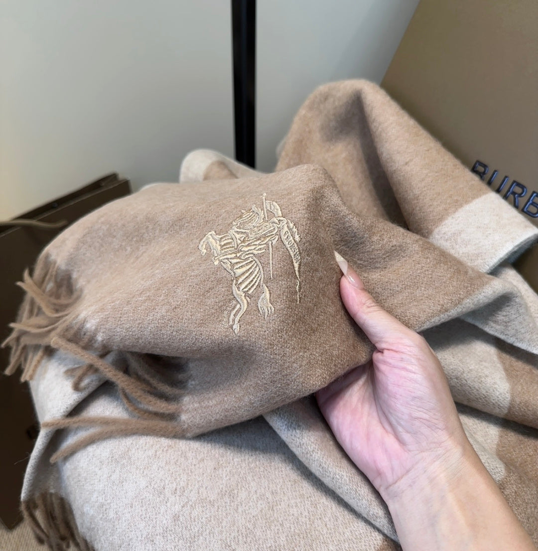 BURBERRY 26S SCARF 180CM IN CASHMERE 209917
