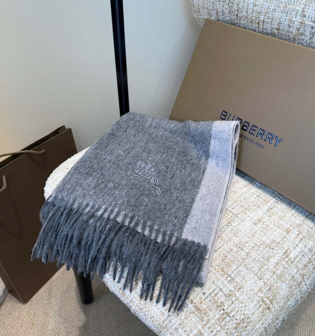 BURBERRY 26S SCARF 180CM IN CASHMERE 209918