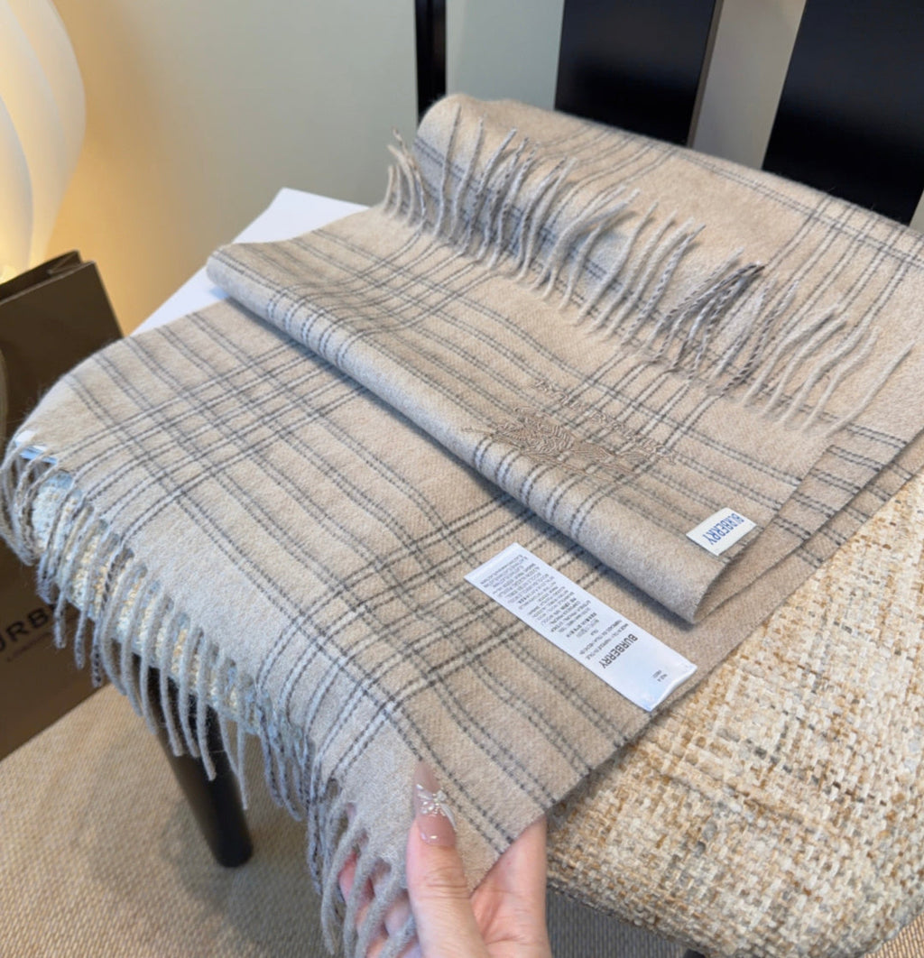 BURBERRY 26S SCARF 180CM IN CASHMERE 215218