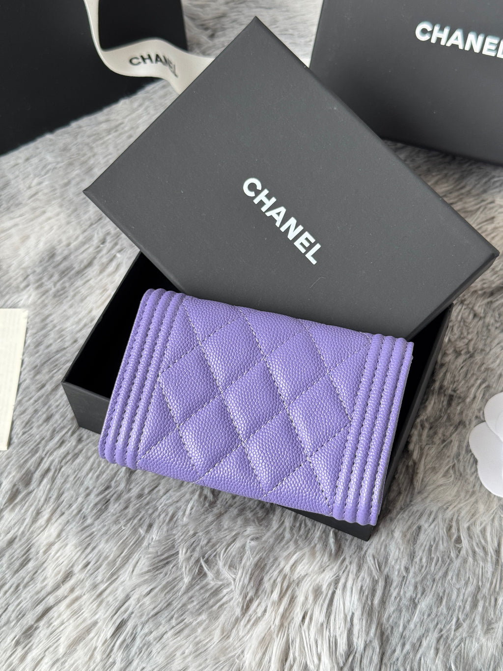 LEBOY WALLET 11 IN BABY PURPLE GRAINED CALFSKIN GOLD-TONE HARDWARE