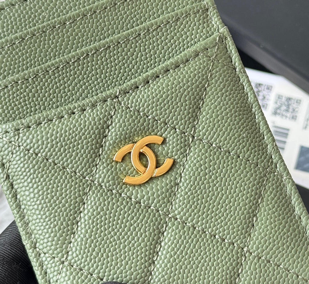 CLASSIC VERTICAL CARD HOLDER 14 IN RAINEE GREEN GRAINED CALFSKIN GOLD-TONE METALLIC