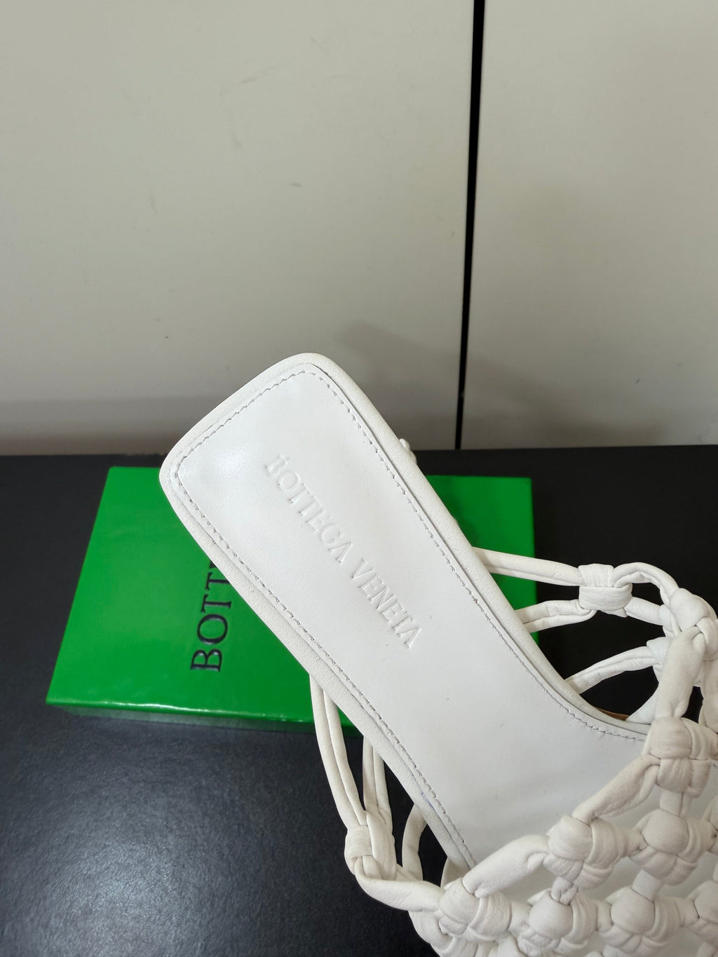 BOTTEGA VENETA 26S WOVEN STRAP HIGH-HEEL SANDALS 55 MM IN WHITE LAMBSKIN