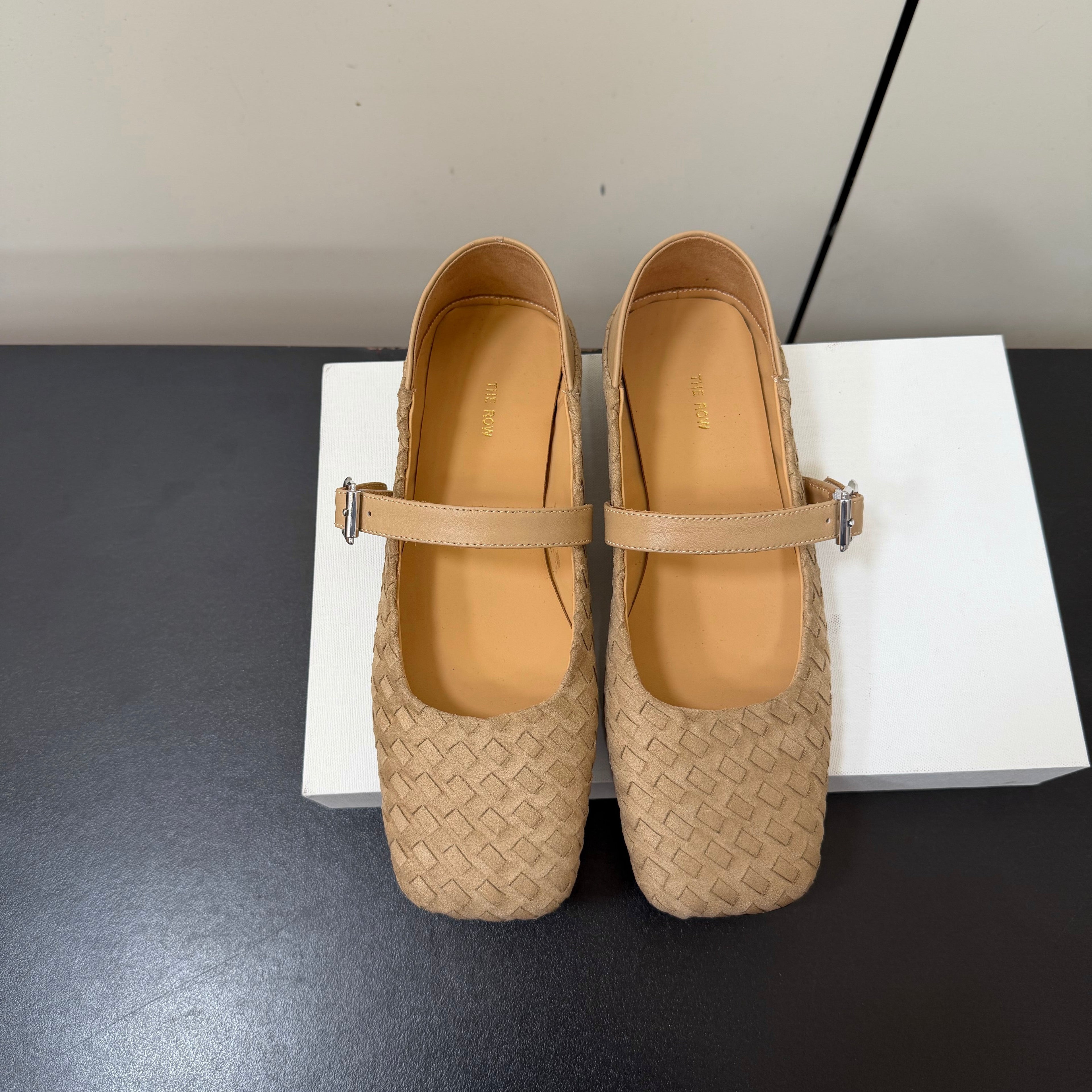 THE ROW 26S MARY JANE BALLET FLATS IN BEIGE SUEDE AND CALFSKIN