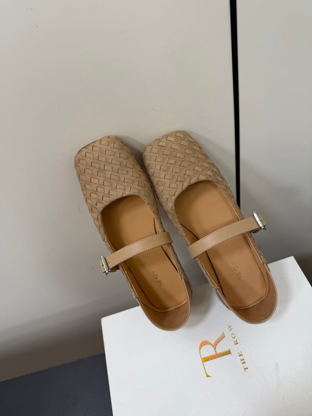 THE ROW 26S MARY JANE BALLET FLATS IN BEIGE SUEDE AND CALFSKIN