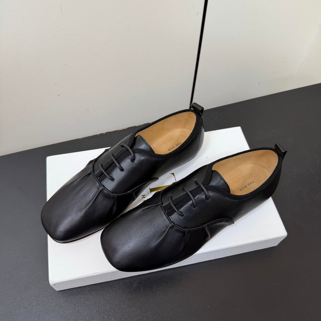 THE ROW 26S LACE UP DERBY FLATS IN BLACK CALFSKIN  WITH SQUARE TOE