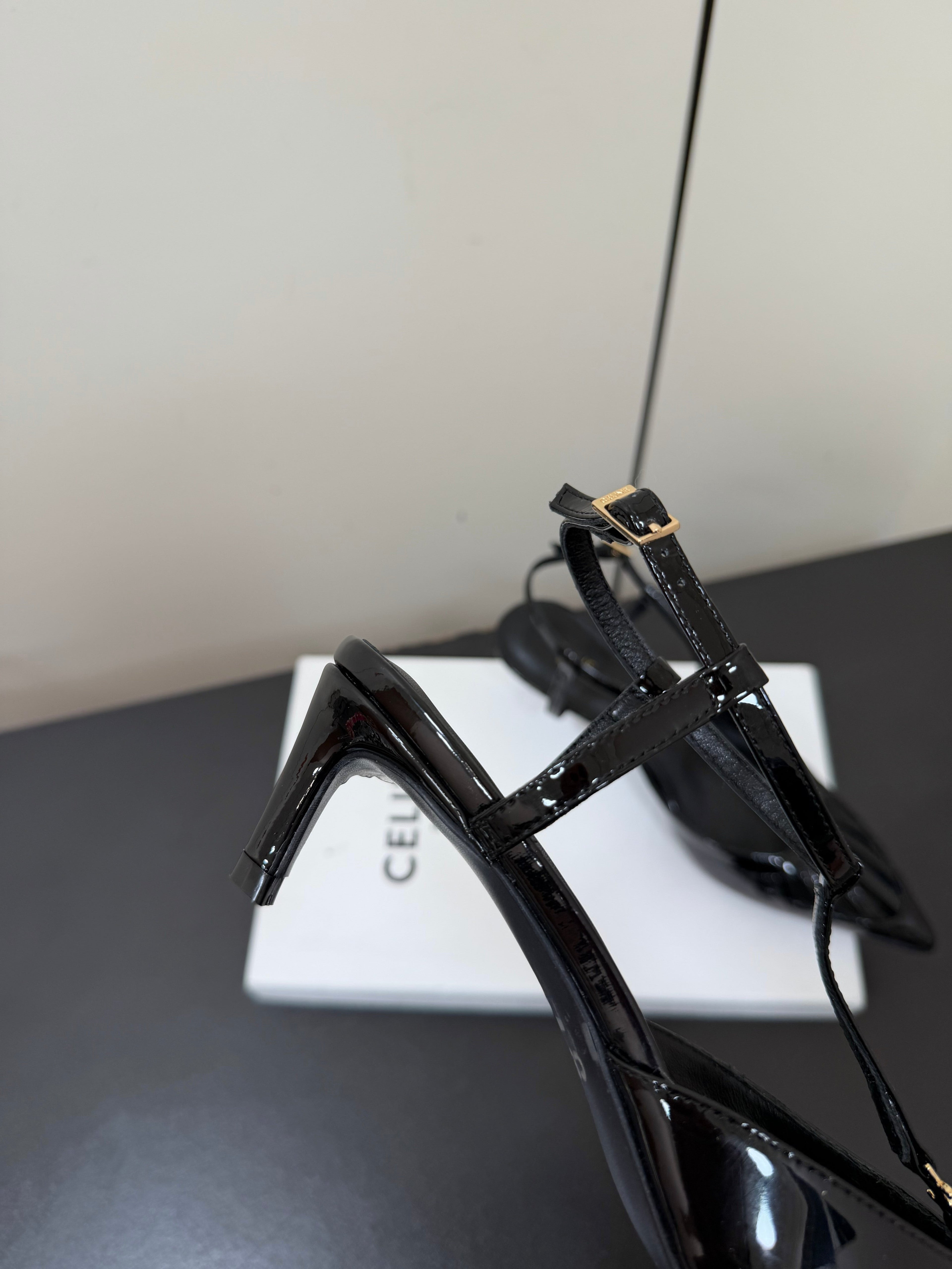 CELINE 26S TRIOMPHE T-STRAP SLINGBACK PUMPS IN BLACK PATENT CALFSKIN