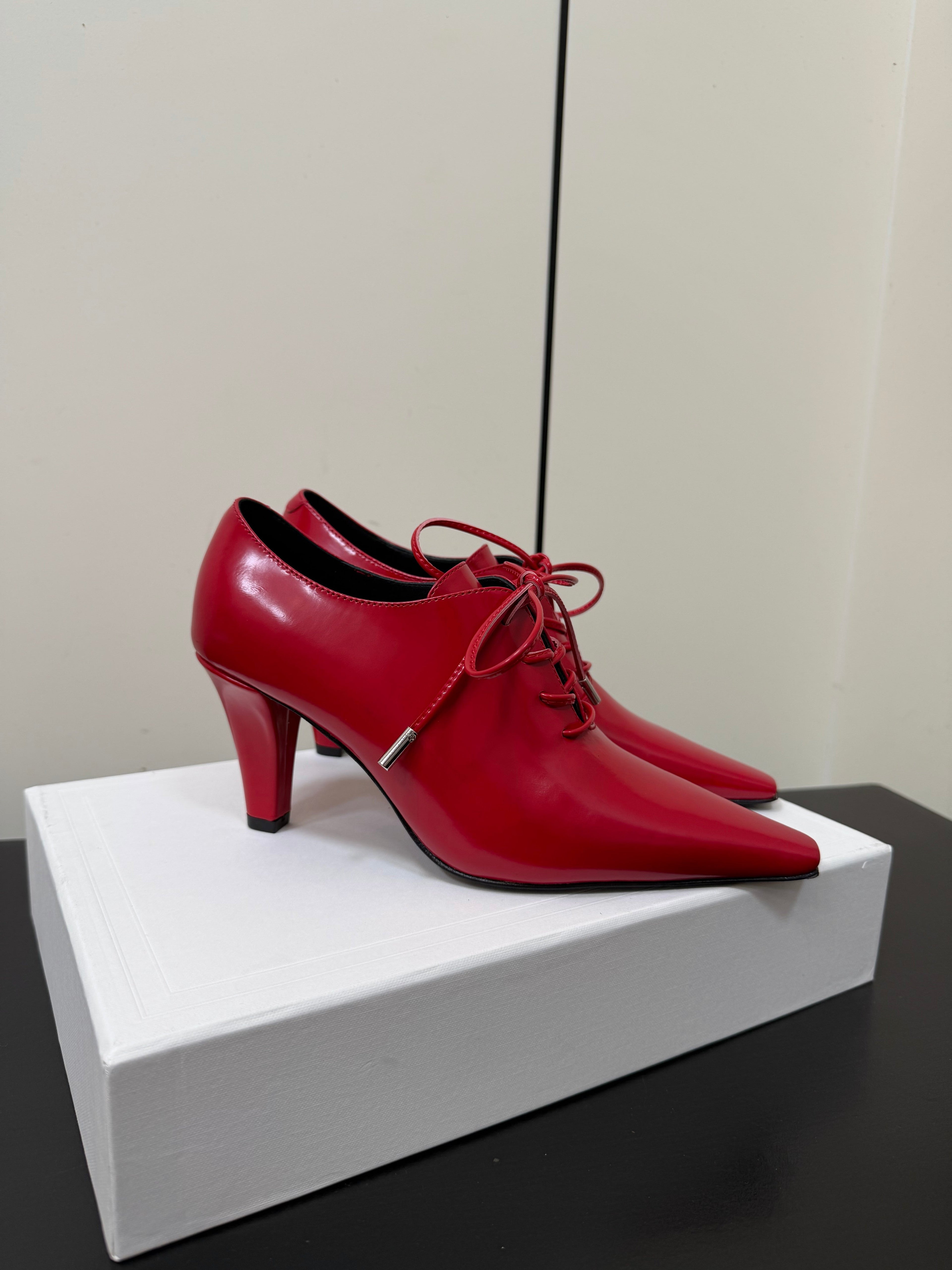 CELINE 26S LACE UP POINTED TOE PUMPS IN DARK RED PATENT CALFSKIN