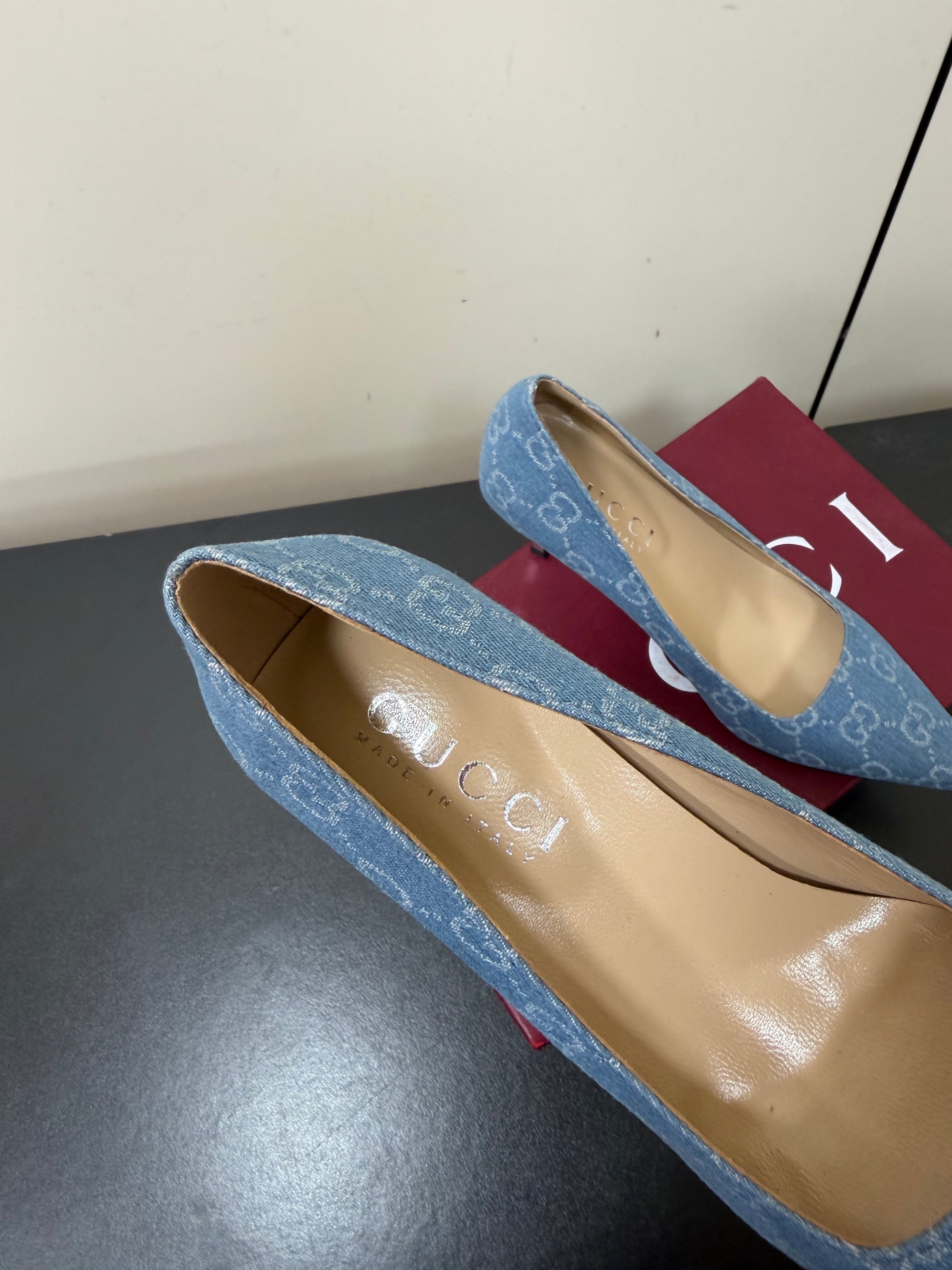 GUCCI 26S POINTED TOE PUMPS 85MM IN LIGHT BLUE DENIM GG MONOGRAM