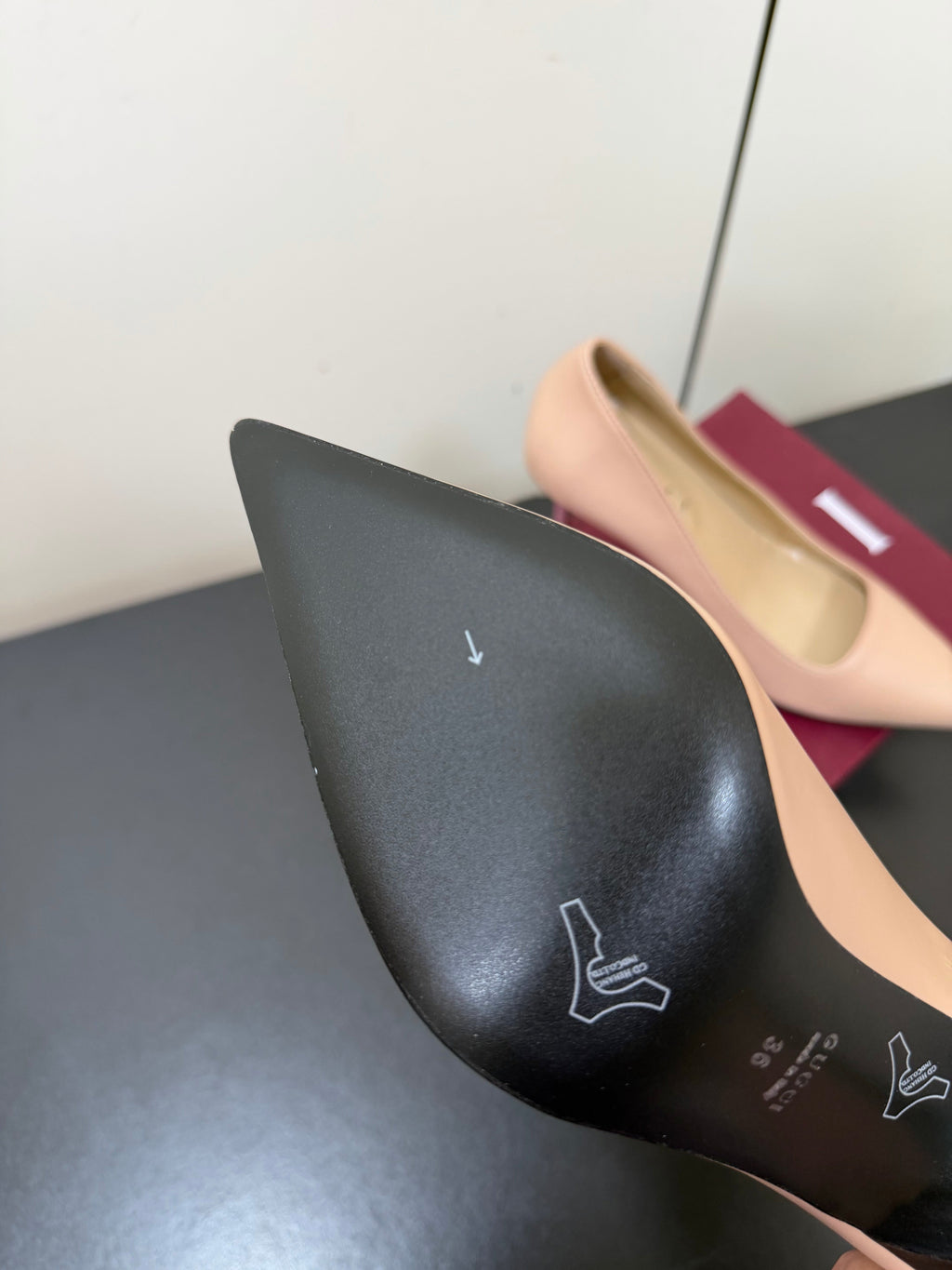 GUCCI 26S POINTED TOE PUMPS 85MM IN NUDE BEIGE CALFSKIN