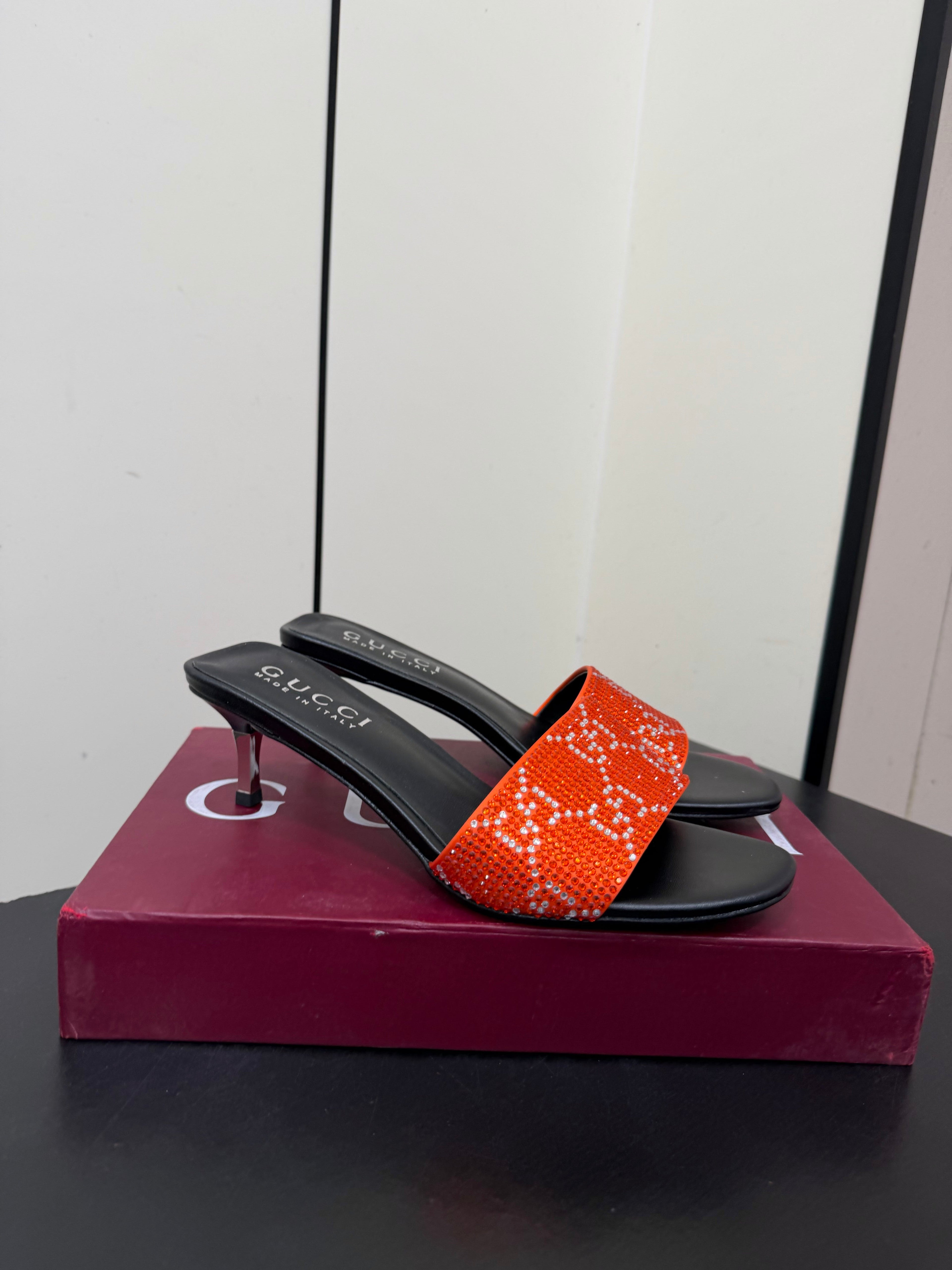 GUCCI 26S MULE SANDALS 55MM IN ORANGE SATIN CRYSTAL GG