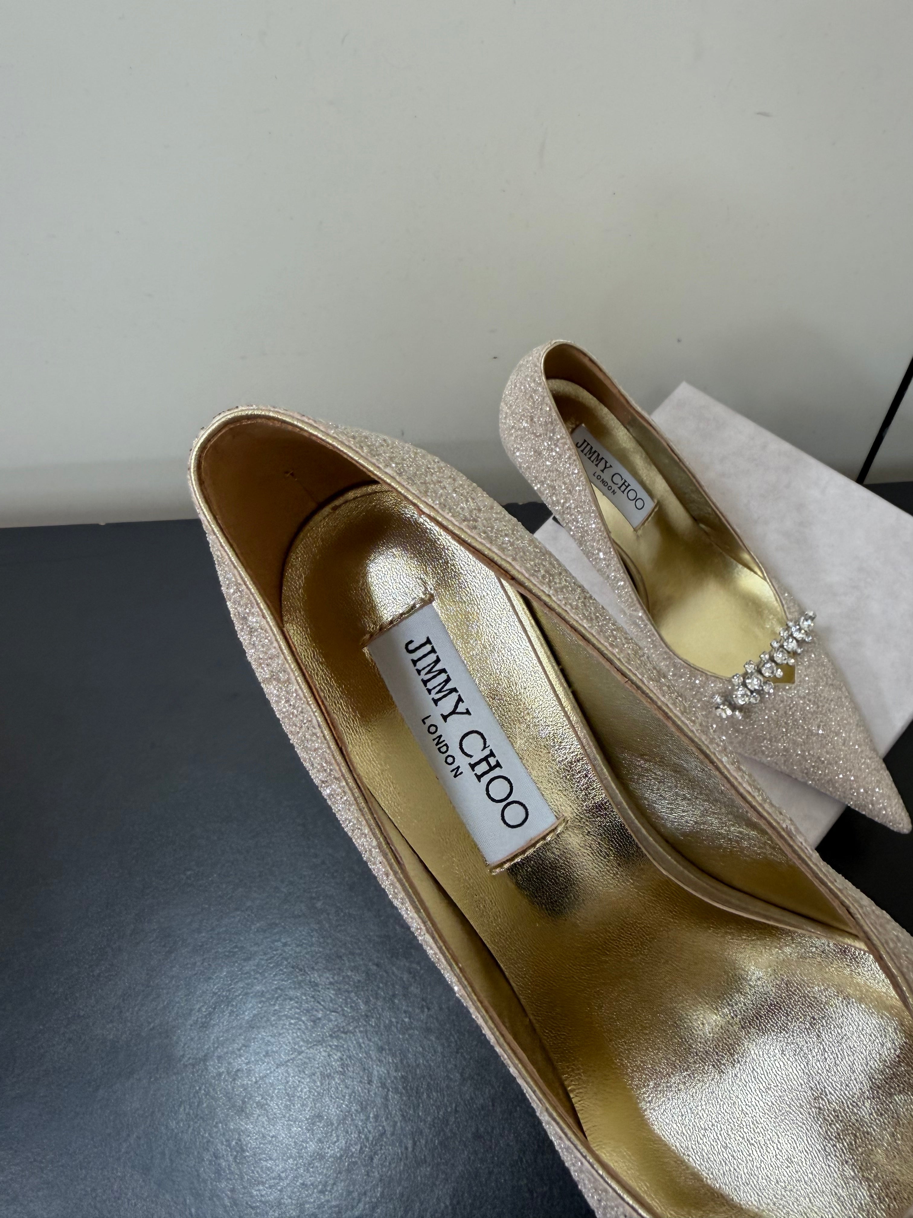 JIMMY CHOO 26S EMBELLISHED HIGH HEELS 90 MM IN CHAMPAGNE GOLD GLITTER