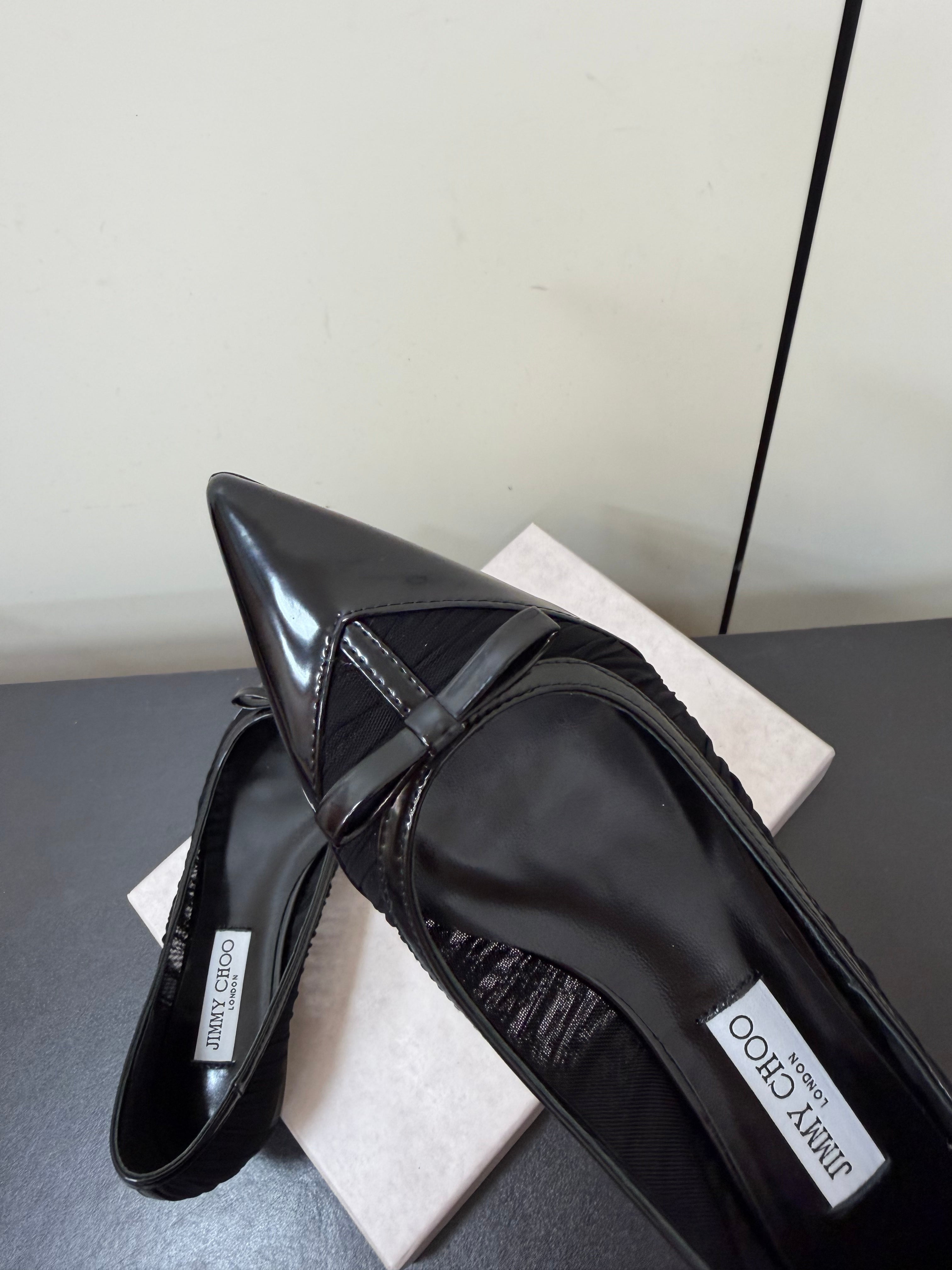 JIMMY CHOO 26S POINTED-TOE FLATS IN BLACK LAMBSKIN