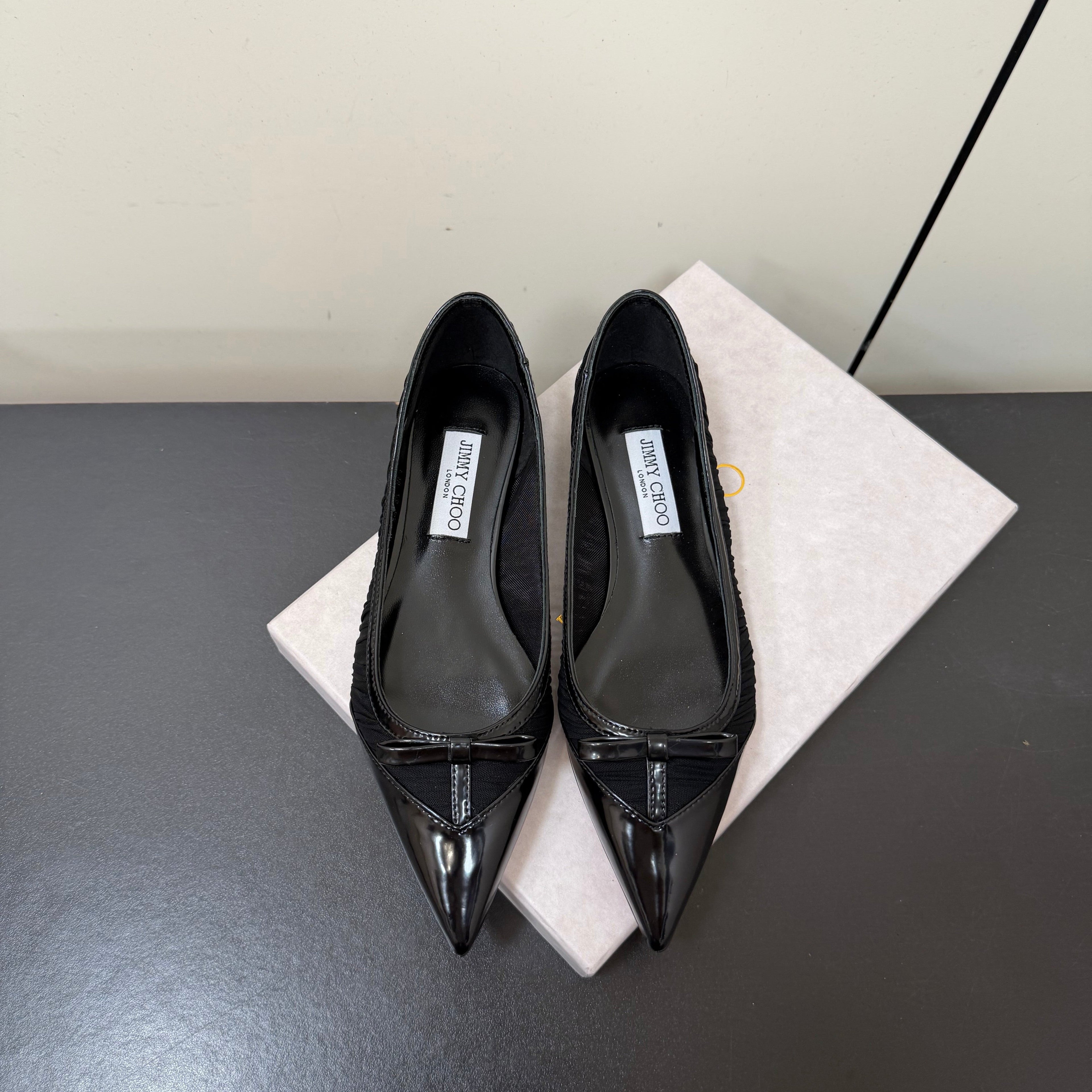JIMMY CHOO 26S POINTED-TOE FLATS IN BLACK LAMBSKIN
