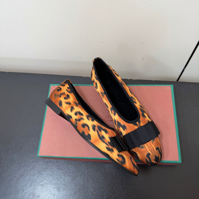 LP 26S BOW BALLET FLATS IN LEOPARD PRINT SATIN
