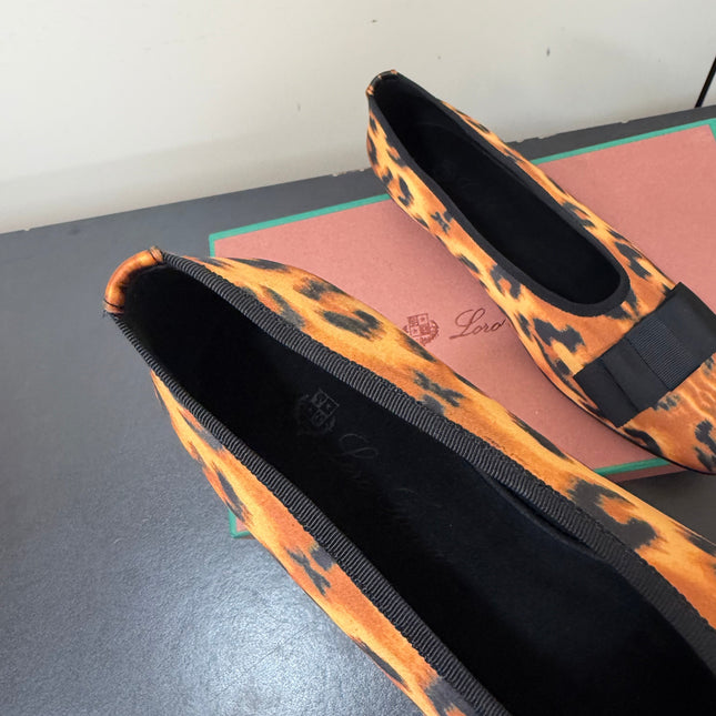 LP 26S BOW BALLET FLATS IN LEOPARD PRINT SATIN