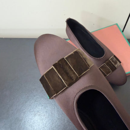 LP 26S BOW BALLET FLATS IN DARK BROWN SATIN AND VELVET