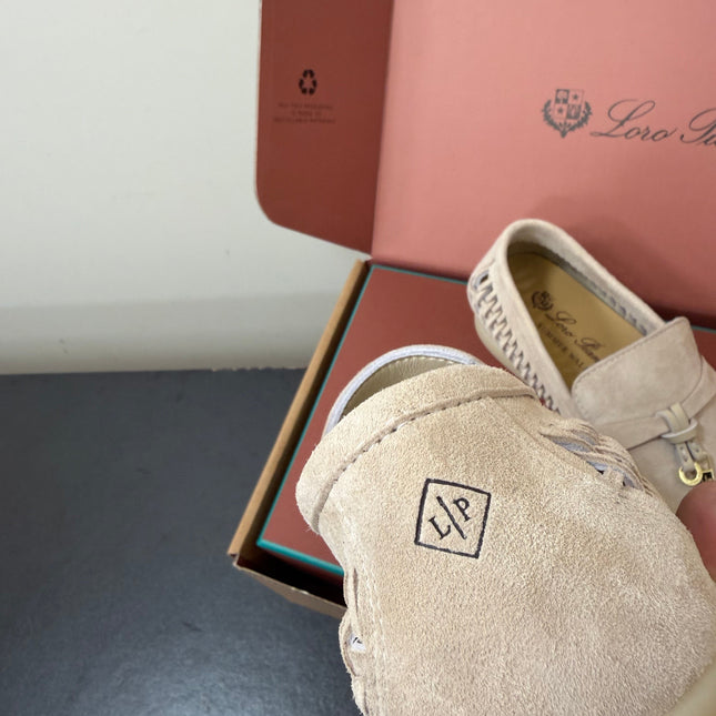 LP 26S CHARM LOAFERS IN BEIGE SUEDE