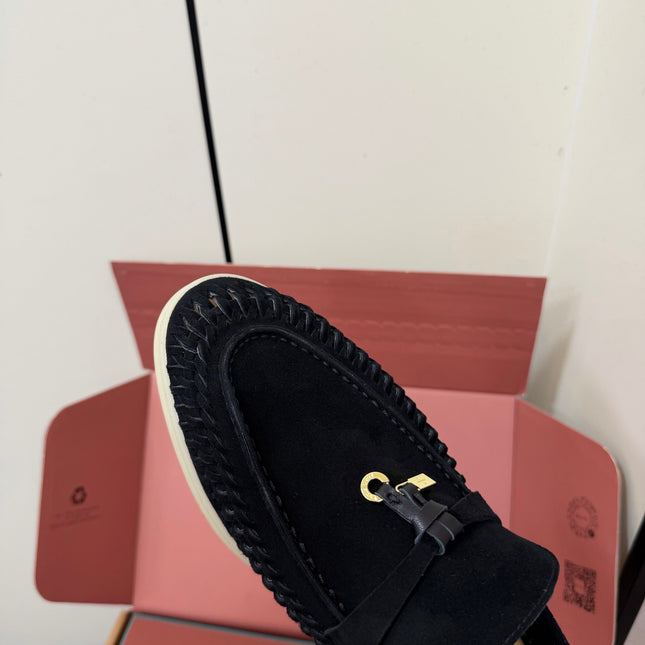 LP 26S CHARM LOAFERS IN BLACK SUEDE