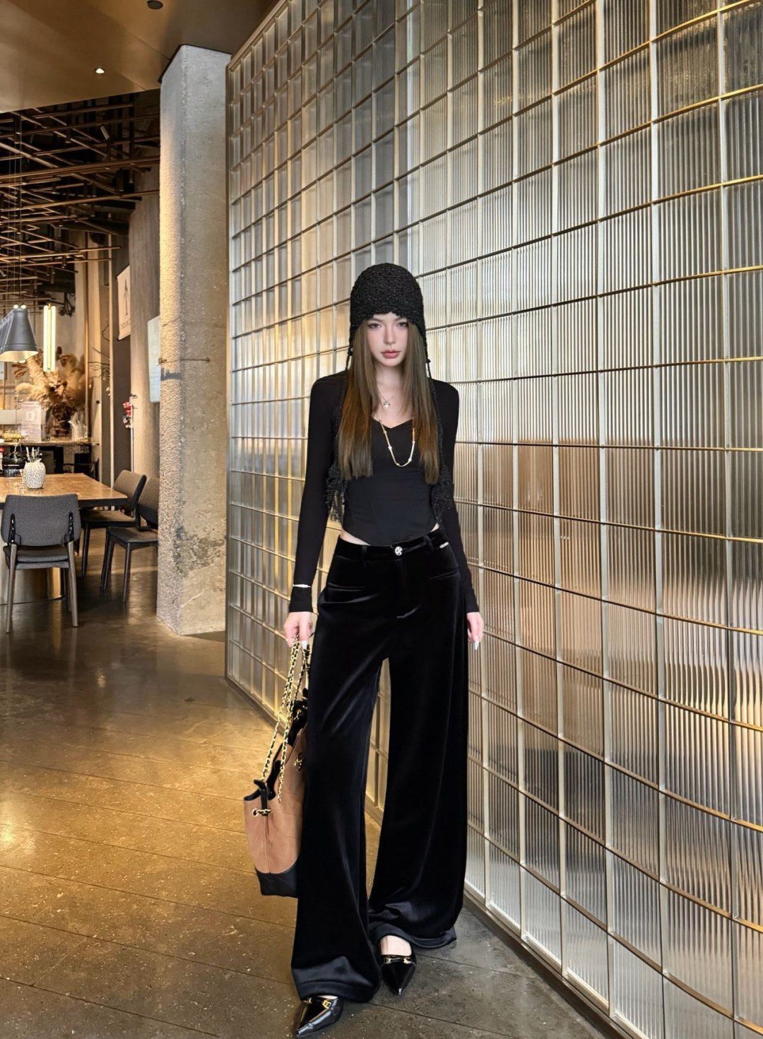 CHANEL 25S STRAIGHT-LEG VELVET PANTS 445