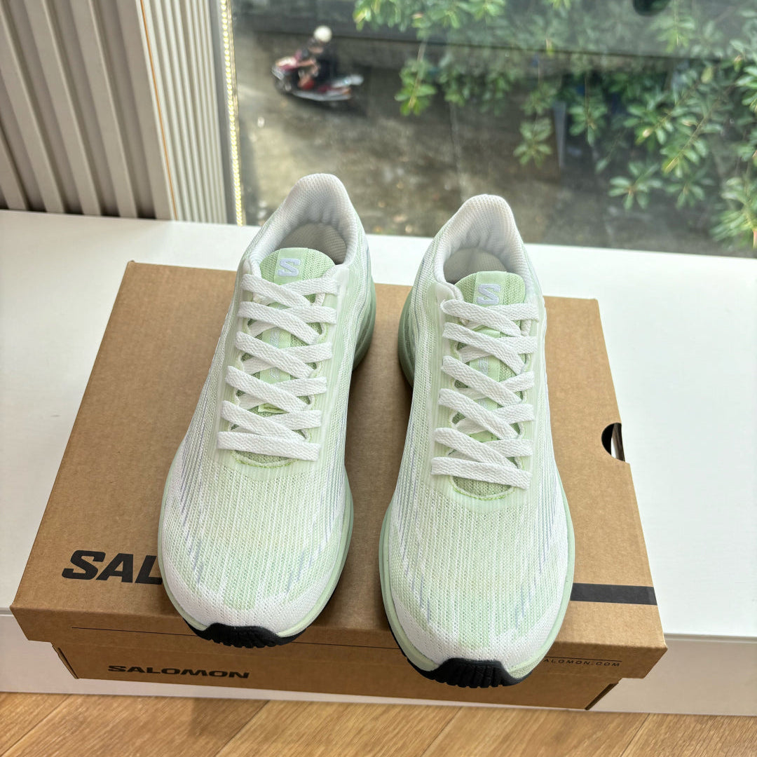 ALO 25S SALOMON SPECTUR SNEAKER IN LIGHT GREEN AND WHITE MESH FABRIC