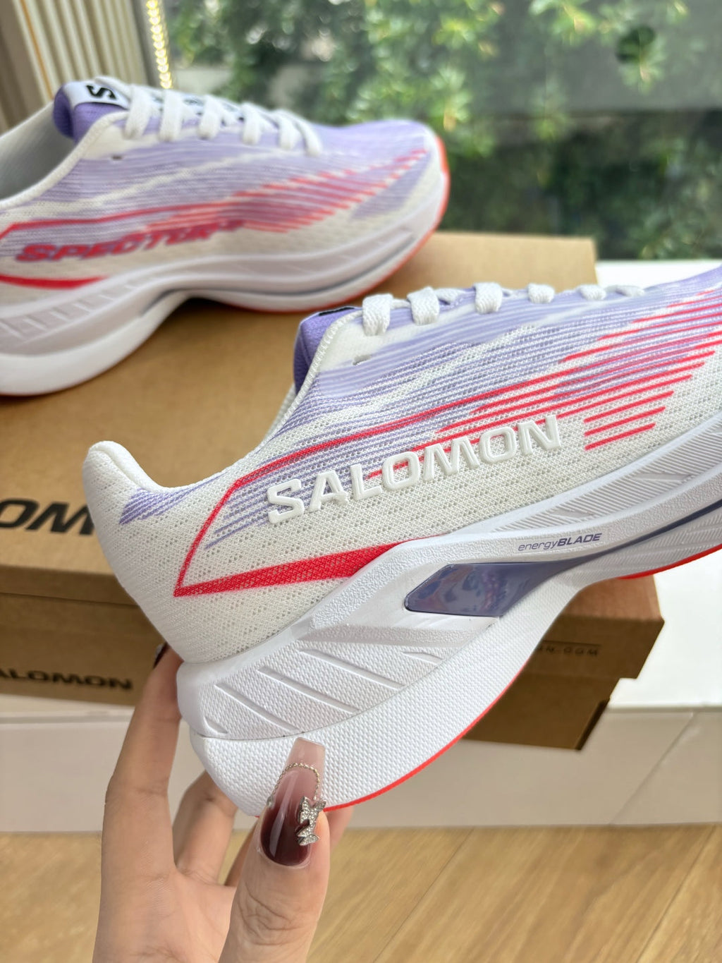 ALO 25S SALOMON SPECTUR SNEAKER IN PURPLE AND WHITE MESH FABRIC