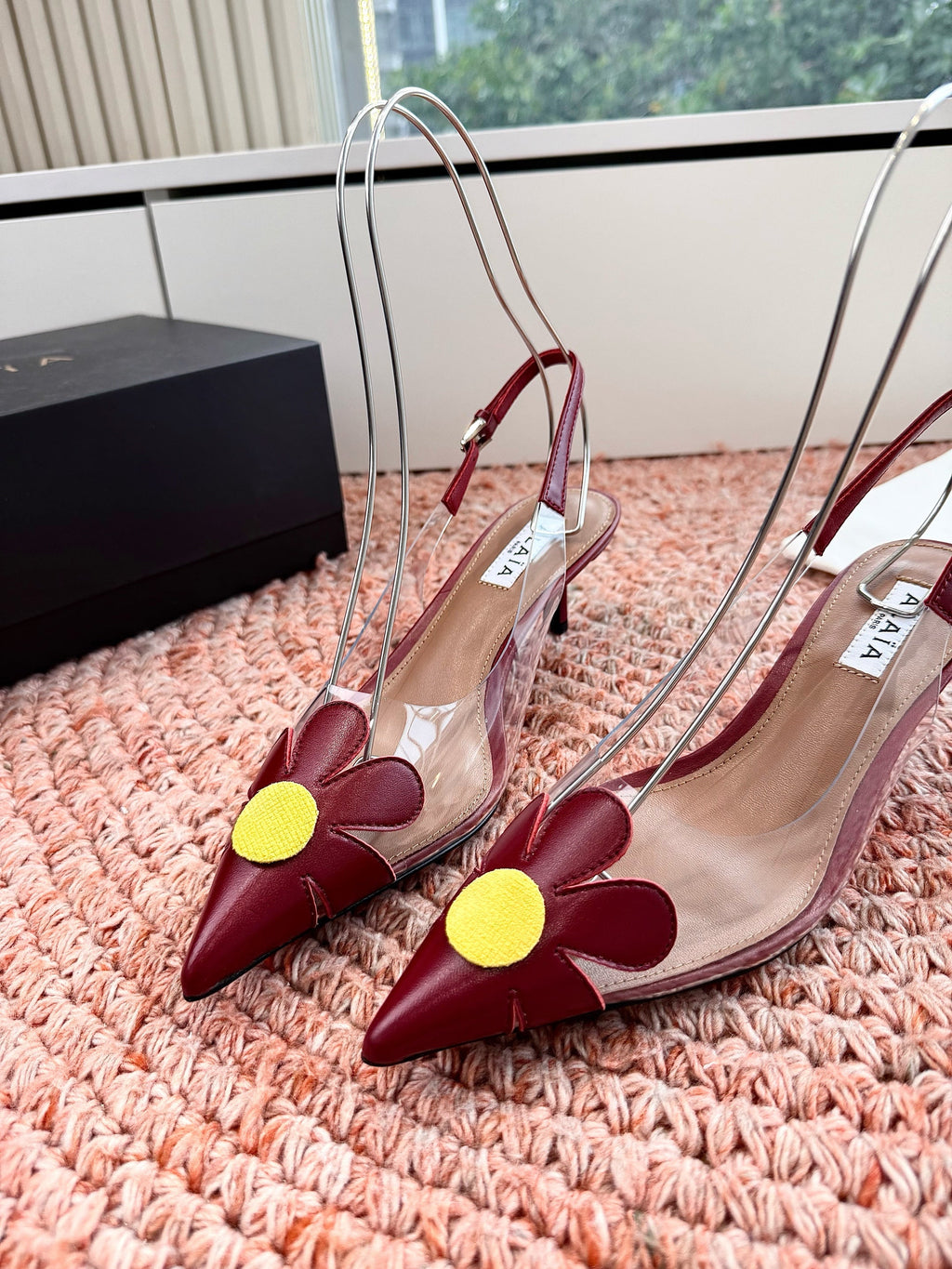 ALAIA 26S POINTED-TOE SLINGBACK HEELS IN DARK RED LAMBSKIN AND TRANSPARENT PVC