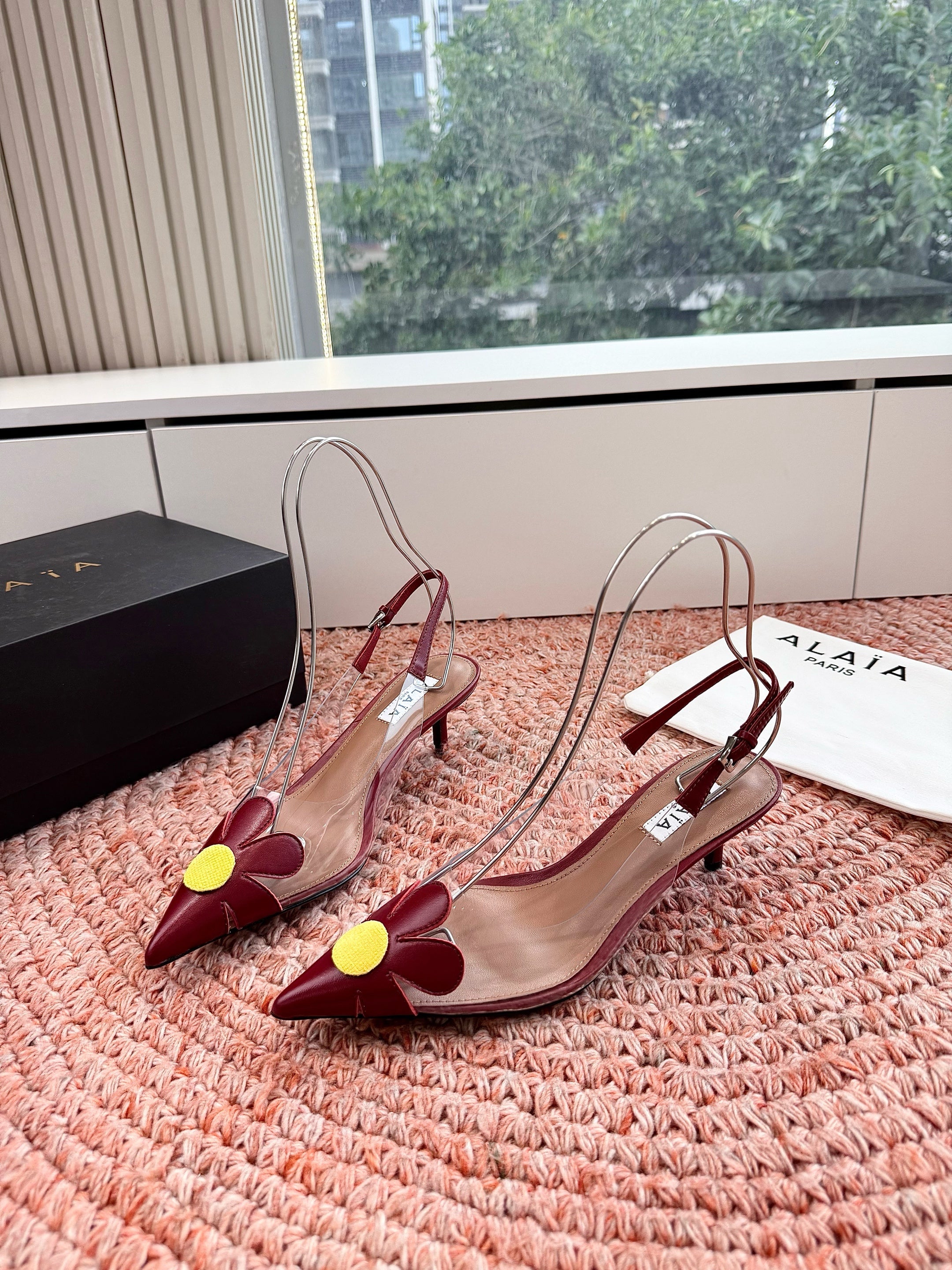 ALAIA 26S POINTED-TOE SLINGBACK HEELS IN DARK RED LAMBSKIN AND TRANSPARENT PVC