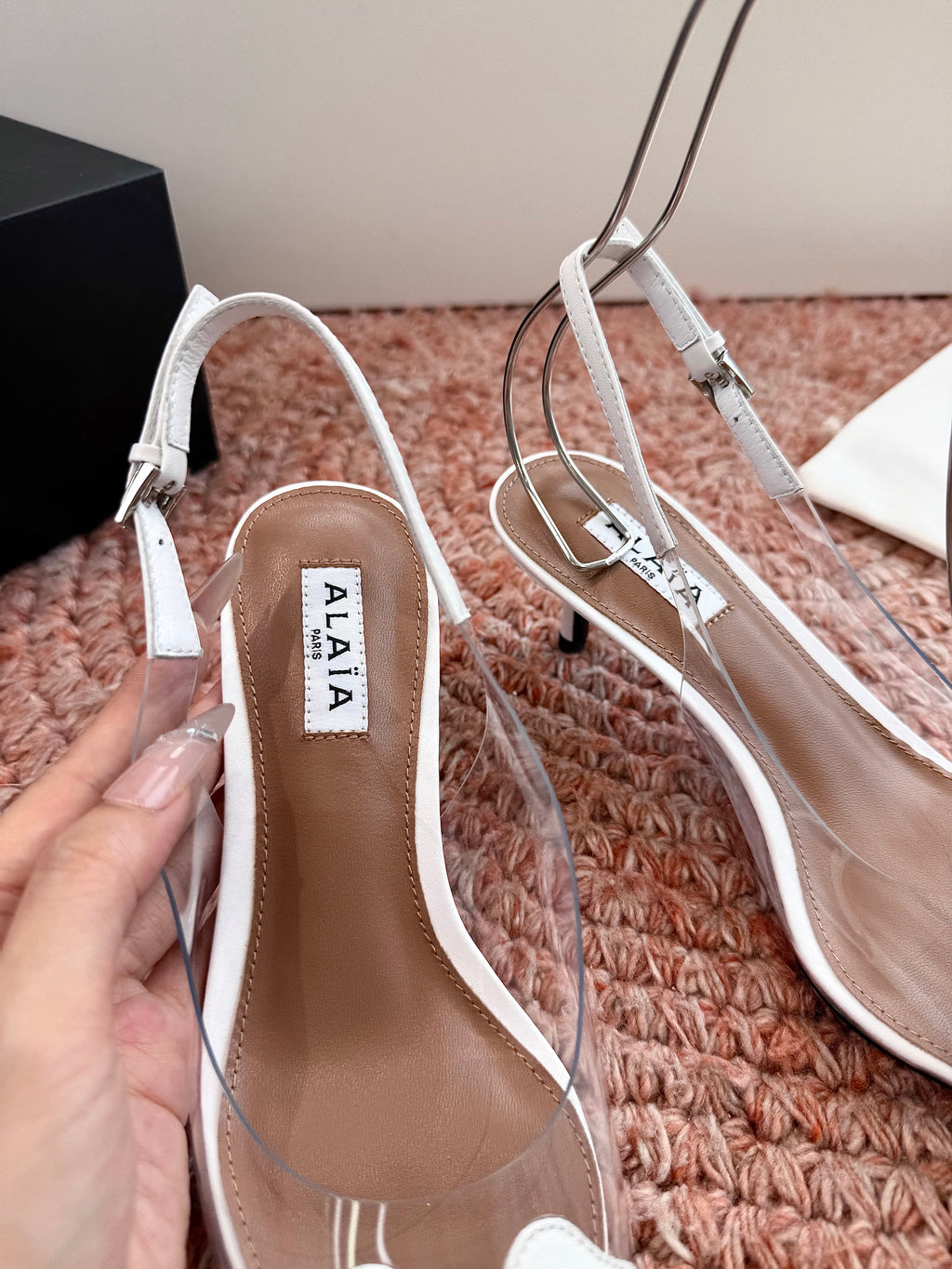 ALAIA 26S SLINGBACK HEELS IN WHITE LAMBSKIN AND TRANSPARENT PVC