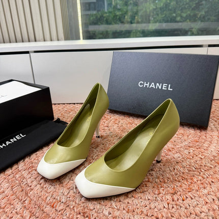 CHANEL 26S SQUARE TOE HIGH HEELS IN OLIVE GREEN LAMBSKIN WITH WHITE TOE