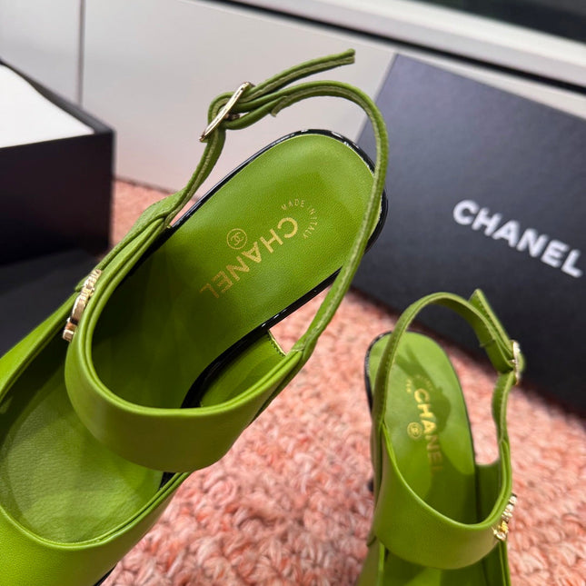 CHANEL 26S SQUARE TOE HIGH HEELS SLINGBACKS IN GREEN LAMBSKIN WITH BLACK TOE