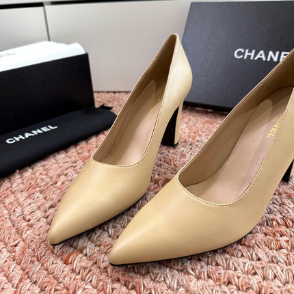 CHANEL 26S HIGH HEELS IN BEIGE SMOOTH LAMBSKIN