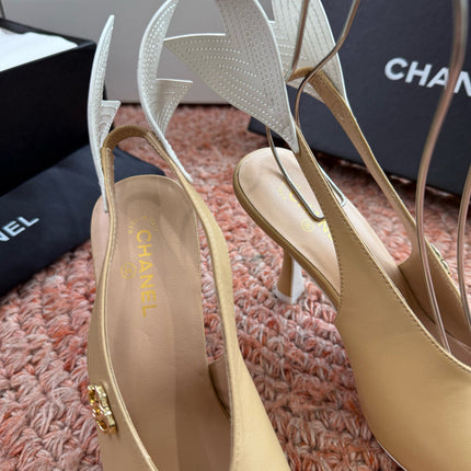 CHANEL 26S POINTED TOE HIGH HEEL SLINGBACKS IN BEIGE AND WHITE LAMBSKIN WITH FLORAL APPLIQUE
