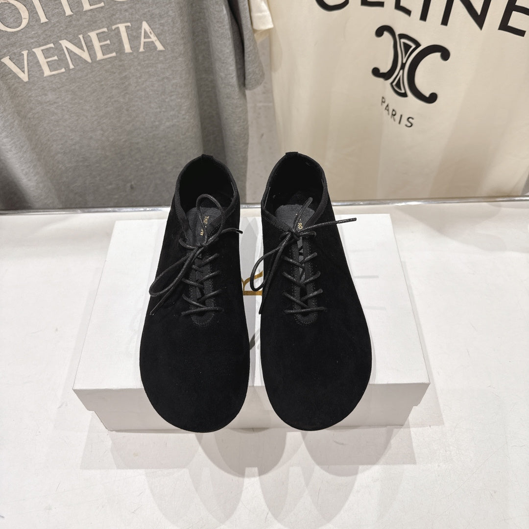 THE ROW 26S MINIMAL LACE-UP SHOES IN BLACK SUEDE