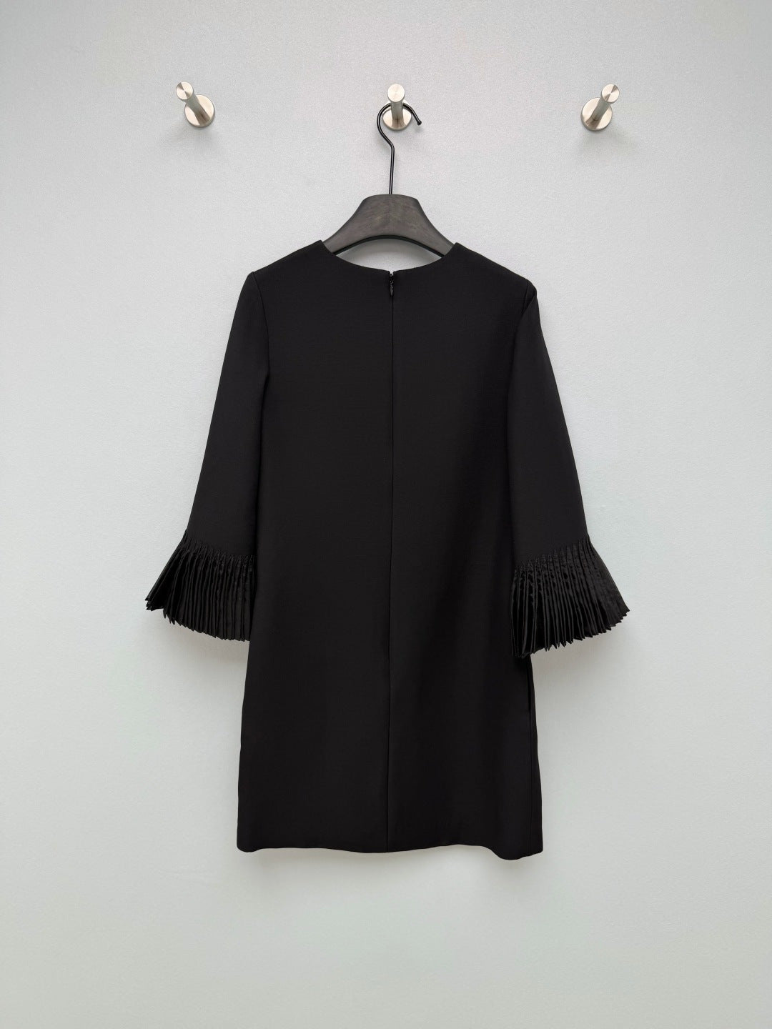 VALENTINO 26S PLEATED SLEEVE DRESS 134