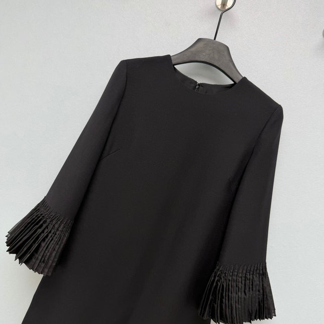 VALENTINO 26S PLEATED SLEEVE DRESS 134