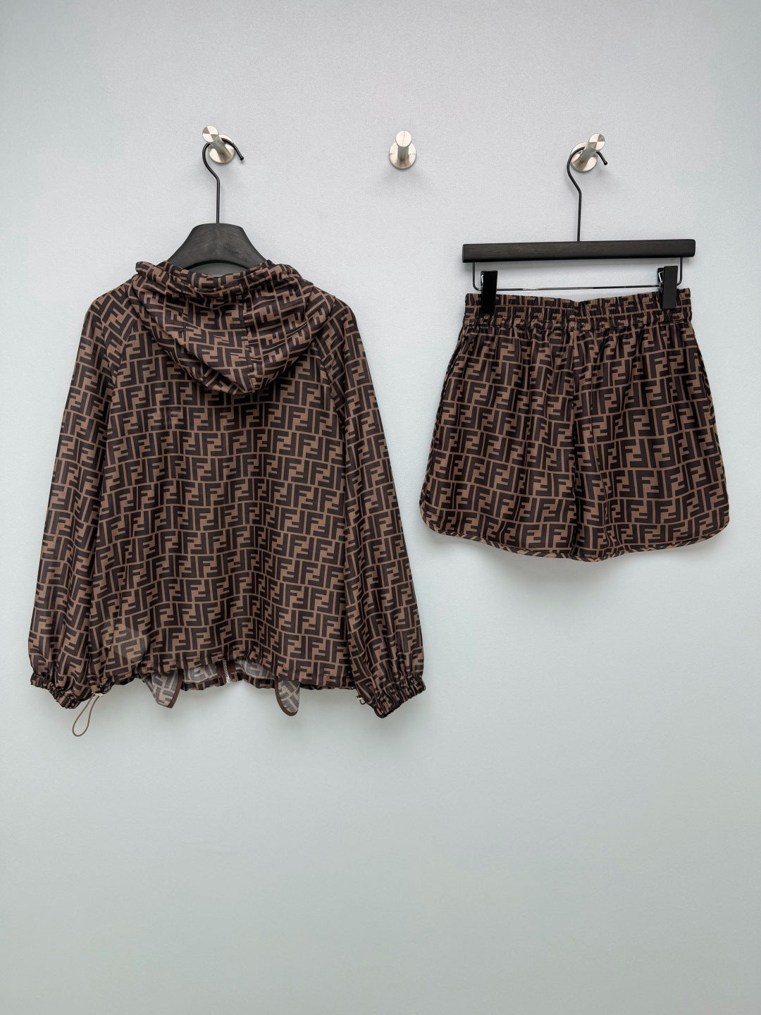FENDI 26S HOODED JACKET & SHORTS SET 007