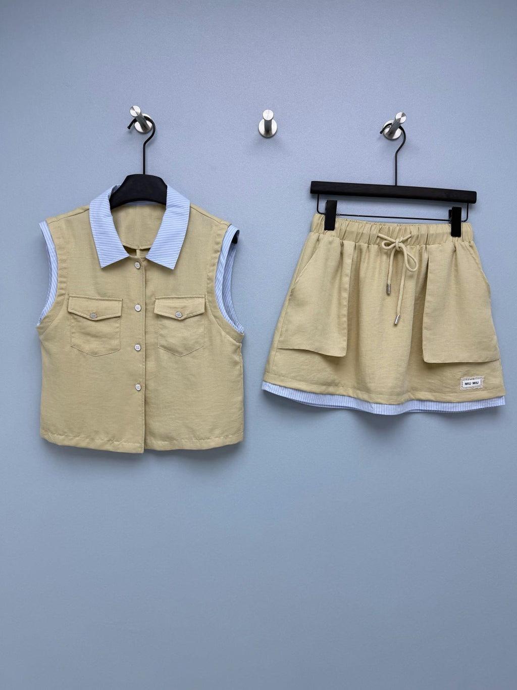 MIUMIU 26S TOP AND SKIRT SET STYLE 1084