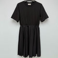 MONCLER 26S SHORT-SLEEVE PLEATED DRESS 681