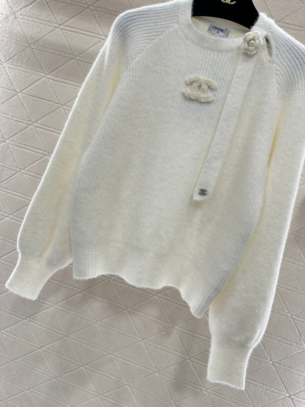 CHANEL 26S CREW NECK PULLOVER SWEATER 732