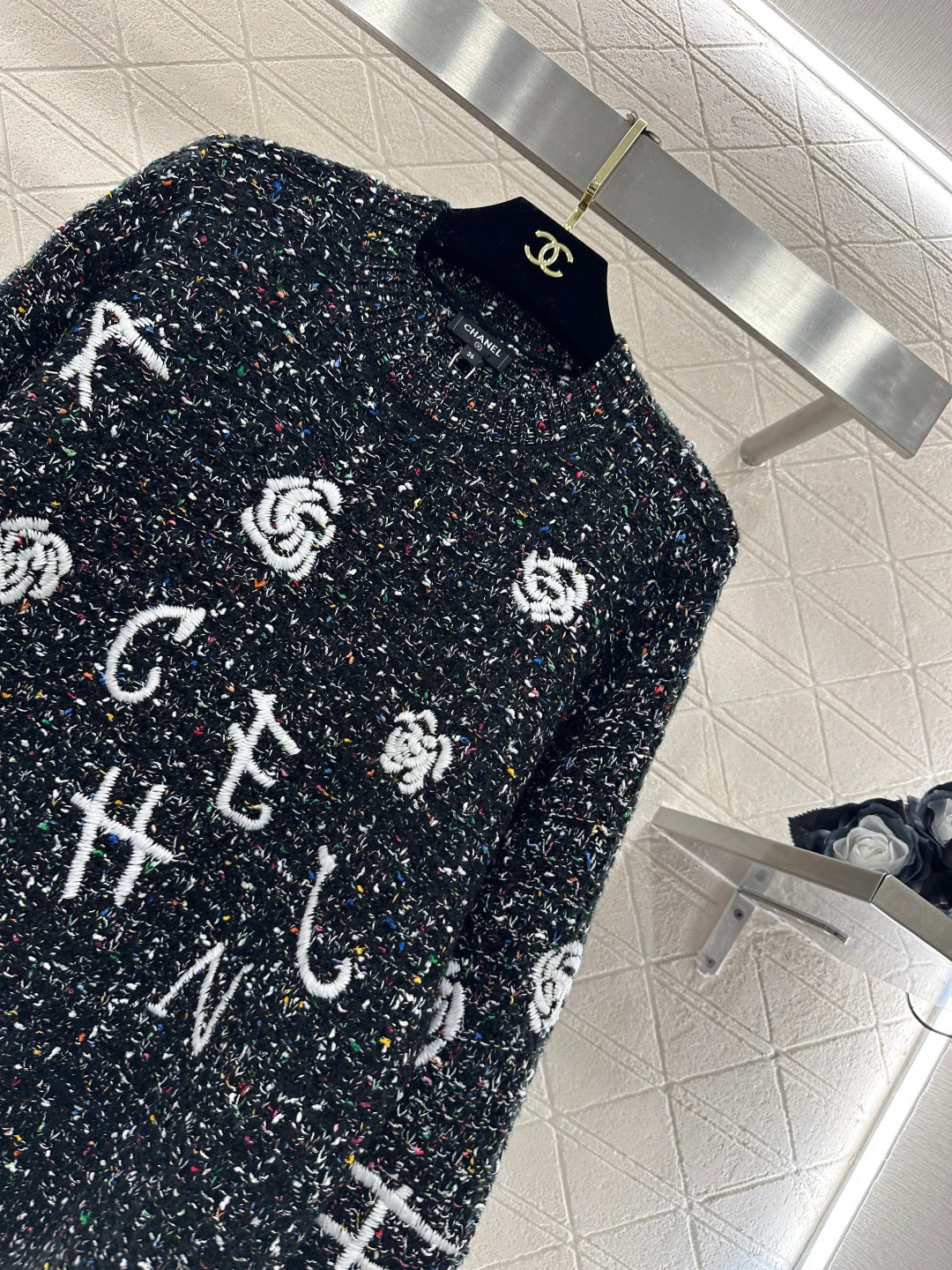 CHANEL 26S CASHMERE BLEND KNIT SWEATER 731