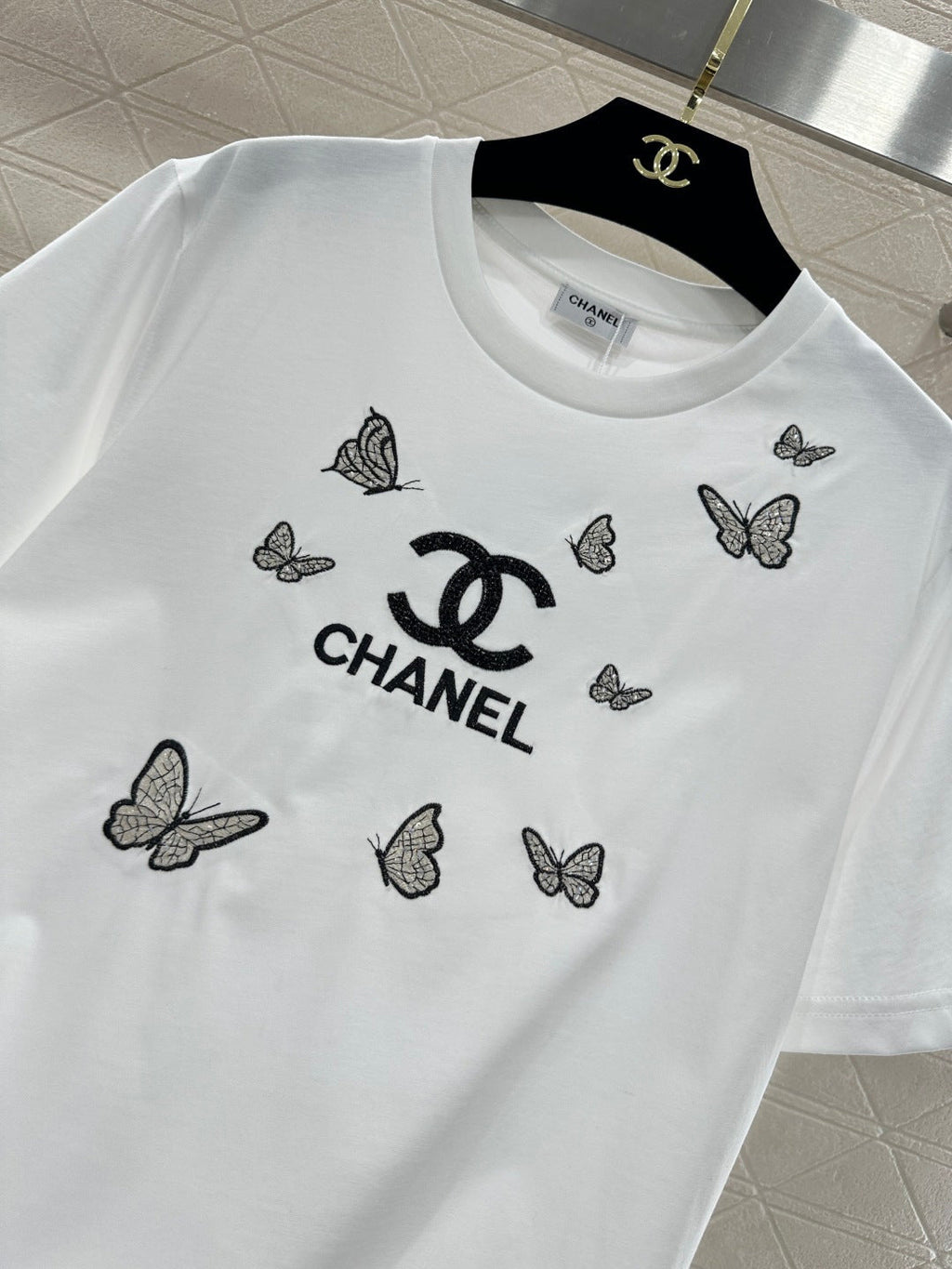 CHANEL 26S SHORT-SLEEVE T-SHIRT 662
