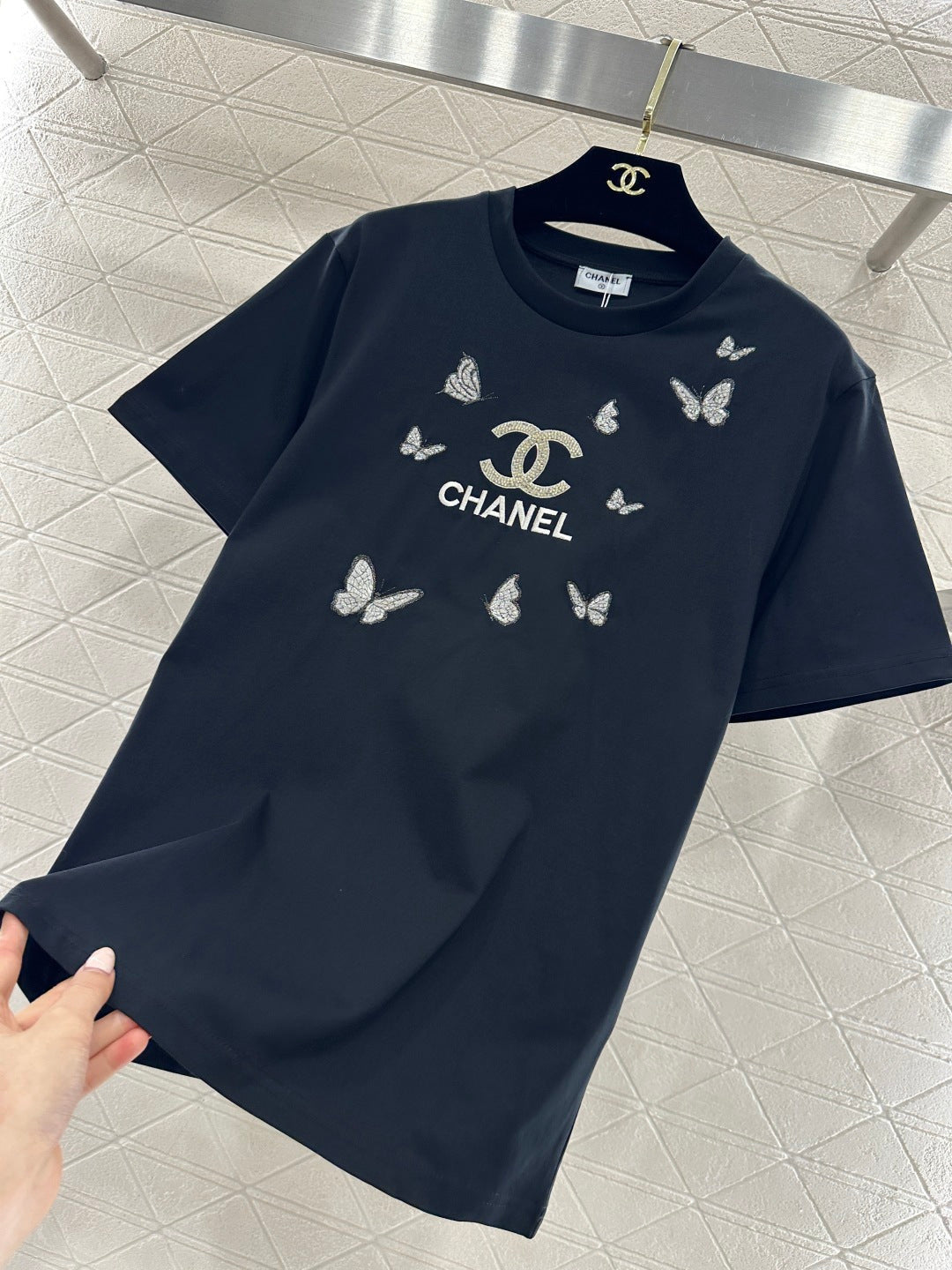 CHANEL 26S SHORT-SLEEVE T-SHIRT 663