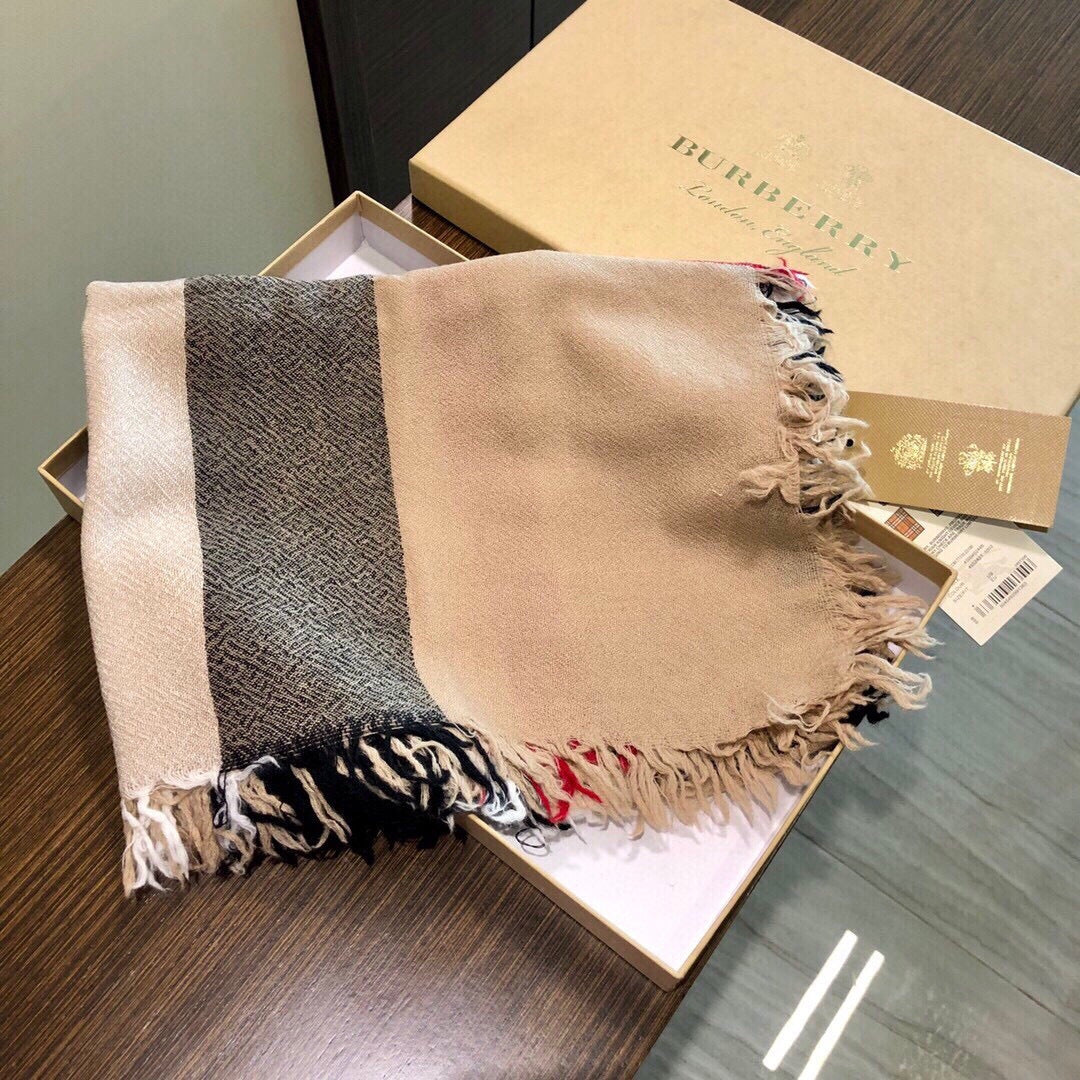 BURBERRY 26S SCARF 140CM IN CASHMERE 156978