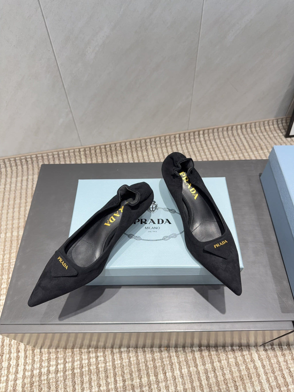 PRADA 26S PUMPS 55MM IN BLACK SUEDE WITH LOGO