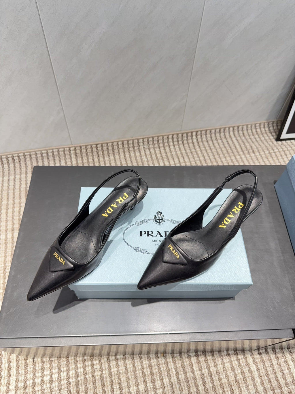 PRADA 26S POINTED TOE SLINGBACK HIGH HEELS 55MM IN BLACK SHEEPSKIN WITH LOGO