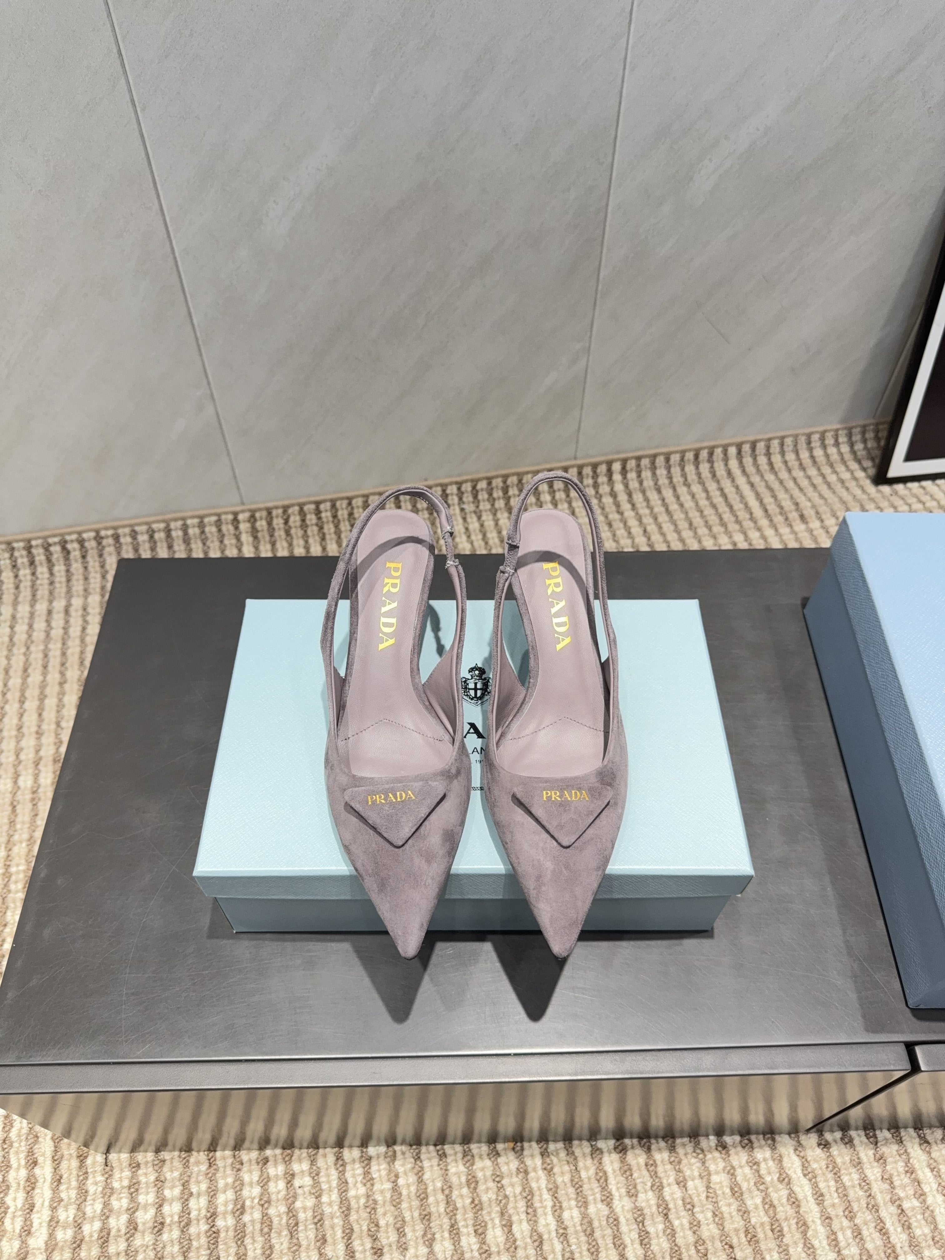PRADA 26S POINTED TOE SLINGBACK HIGH HEELS 55MM IN TAUPE BROWN SUEDE WITH LOGO